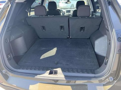 Used 2024 Chevrolet Equinox LT FWD image 10