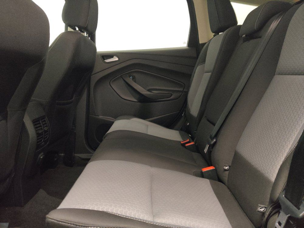 Used 2017 Ford Escape SE AWD/4WD image 18