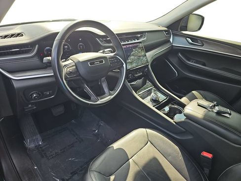Used 2022 Jeep Grand Cherokee L Limited w/ Black Appearance Package RWD image 16