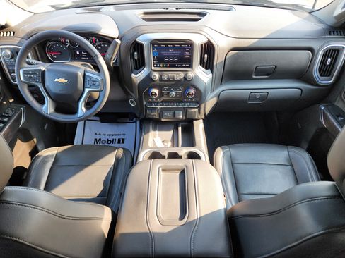 Used 2020 Chevrolet Silverado 2500 LTZ AWD/4WD image 16