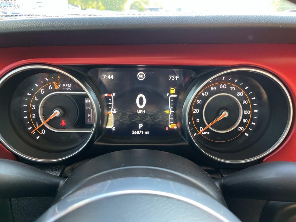 Used 2023 Jeep Gladiator Rubicon w/ Cold Weather Group AWD/4WD image 32