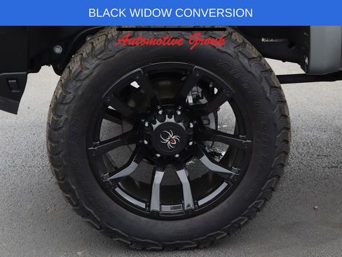 Used 2025 Chevrolet Silverado 2500 LTZ w/ LTZ Plus Package AWD/4WD image 33