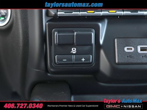 Used 2021 Chevrolet Silverado 1500 RST image 20