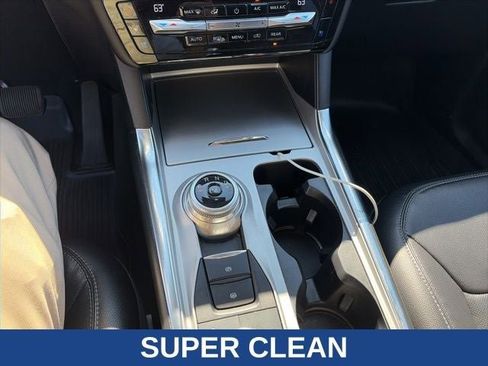 Used 2021 Ford Explorer Limited w/ Equipment Group 301A image 19