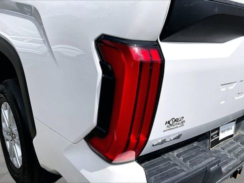 Used 2025 Toyota Tundra SR5 AWD/4WD image 28