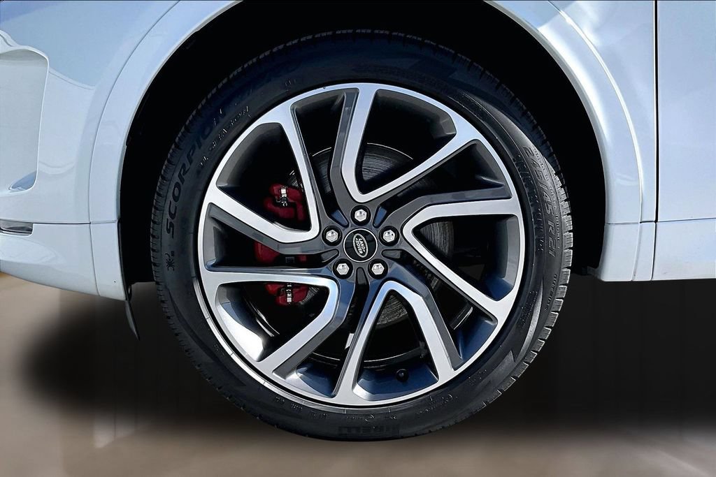 Certified 2022 Land Rover Discovery Sport SE R-Dynamic AWD/4WD image 32