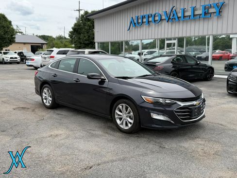 Used 2023 Chevrolet Malibu LT w/ Driver Confidence Package FWD image 1
