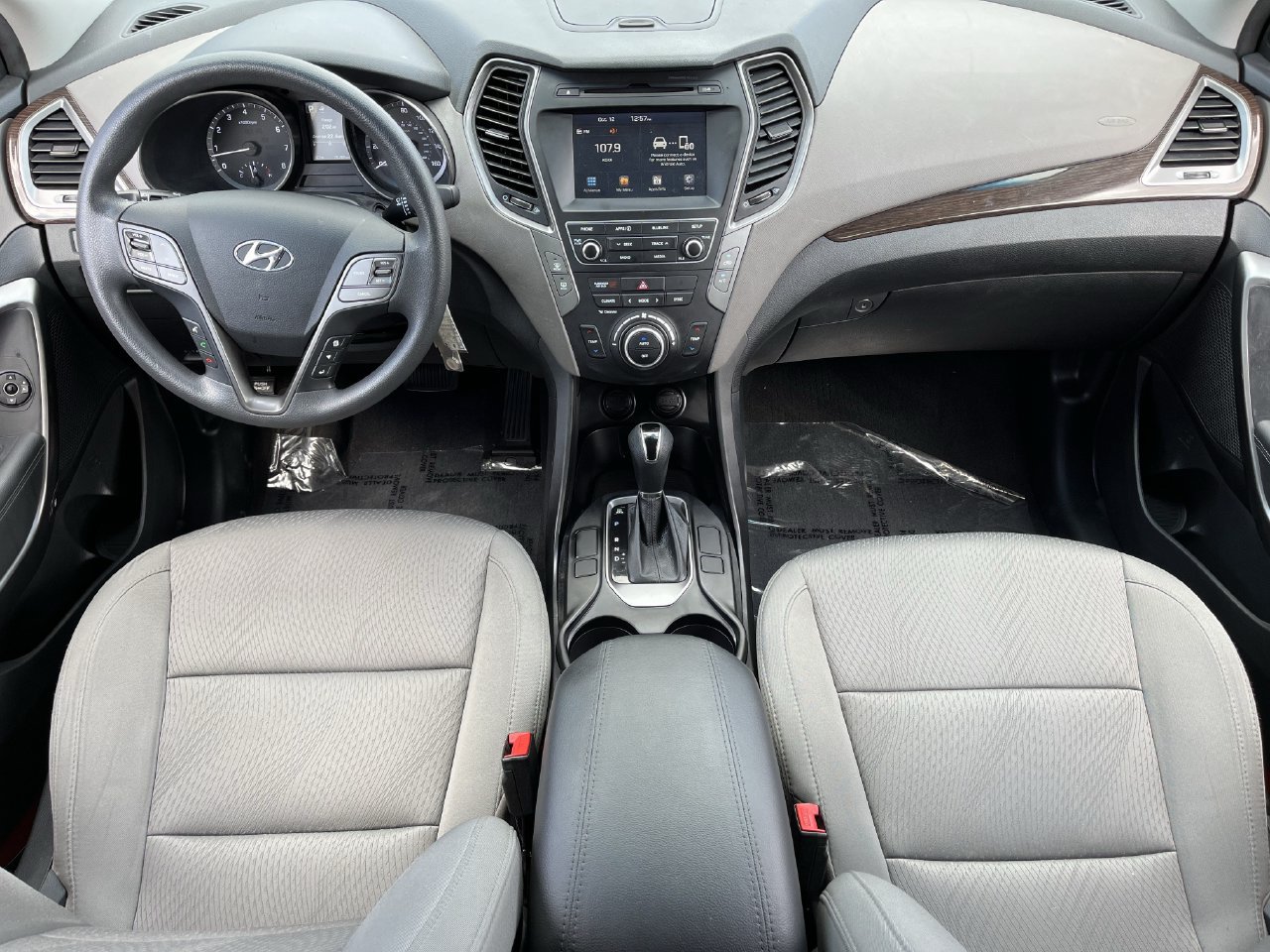 Used 2017 Hyundai Santa Fe Sport FWD image 9