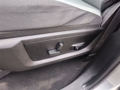 Used 2023 RAM 1500 Classic SLT image 12