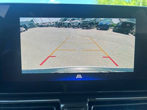 Used 2025 Chevrolet TrailBlazer LT AWD/4WD image 21