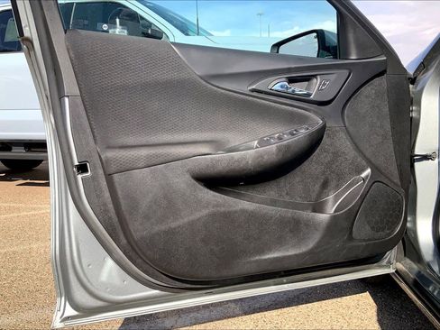 Used 2025 Chevrolet Malibu LS image 22