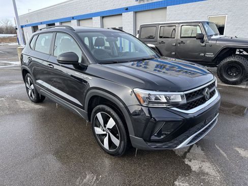 Used 2024 Volkswagen Taos S image 12