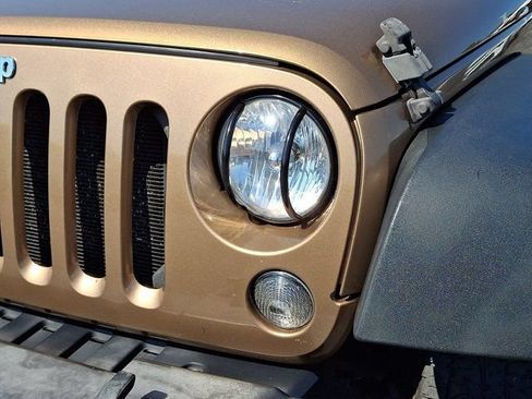 Used 2015 Jeep Wrangler Sport w/ Quick Order Package 23S AWD/4WD image 12