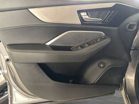 Used 2025 Acura MDX SH-AWD image 10