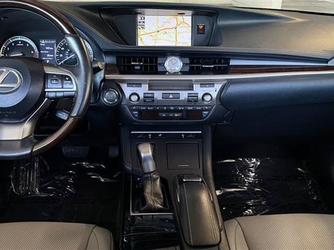 Used 2018 Lexus ES 350 w/ Navigation System Package FWD image 26
