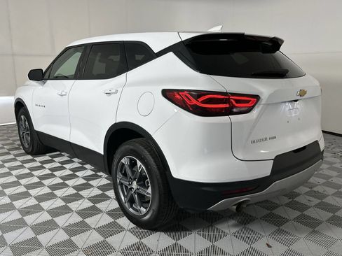 Used 2025 Chevrolet Blazer LT AWD/4WD image 6