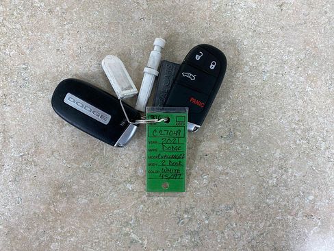 Used 2021 Dodge Challenger SXT image 28