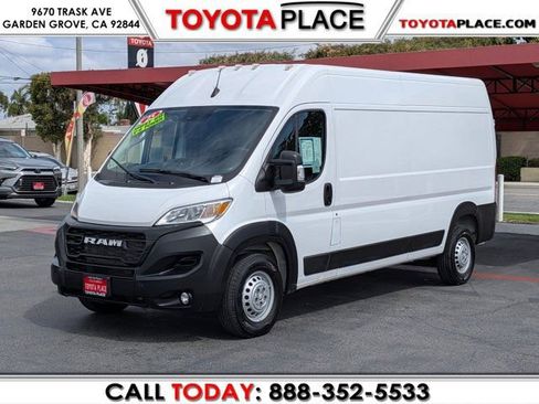 Used 2025 RAM ProMaster 2500 w/ Convenience Group FWD image 1