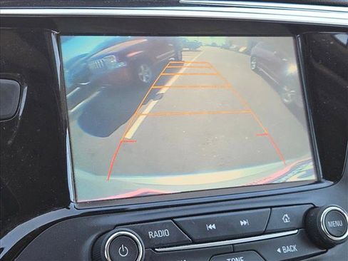 Used 2017 Buick Envision Essence image 8