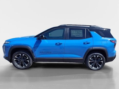 New 2026 Chevrolet Equinox RS w/ Convenience Package III AWD/4WD image 2