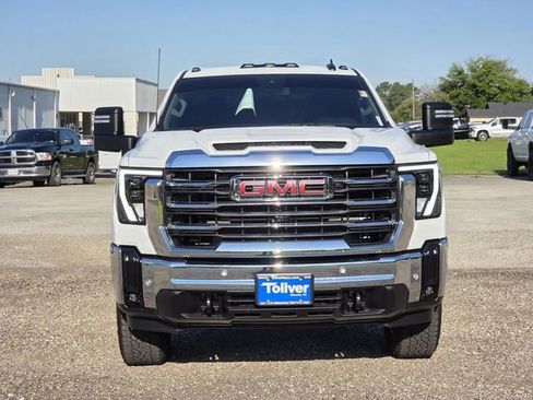 Used 2025 GMC Sierra 2500 SLE w/ SLE Value Package; AWD/4WD image 3