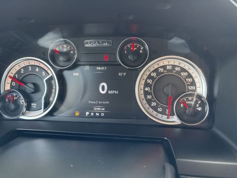Used 2018 RAM 3500 Laramie AWD/4WD image 18