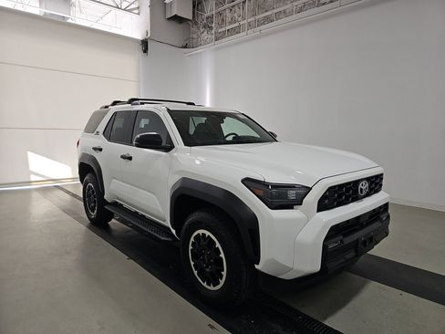 Used 2025 Toyota 4Runner TRD Sport Premium image 2