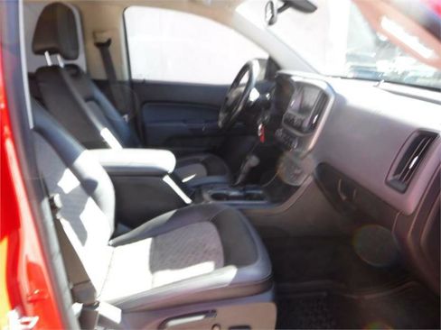 Used 2018 Chevrolet Colorado Z71 image 4