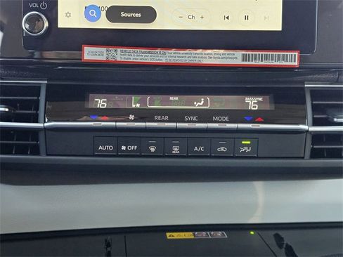 Used 2025 Toyota Sienna LE image 15