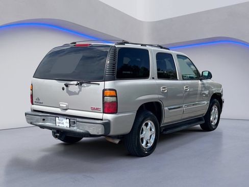 Used 2005 GMC Yukon SLT w/ SLT Preferred Equipment Group RWD image 6