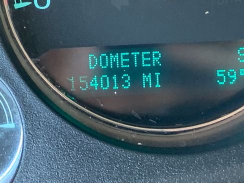 Used 2012 Chevrolet Avalanche LTZ image 17