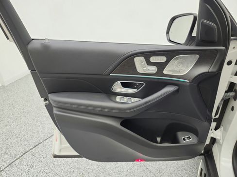 Certified 2023 Mercedes-Benz GLS 450 4MATIC image 15