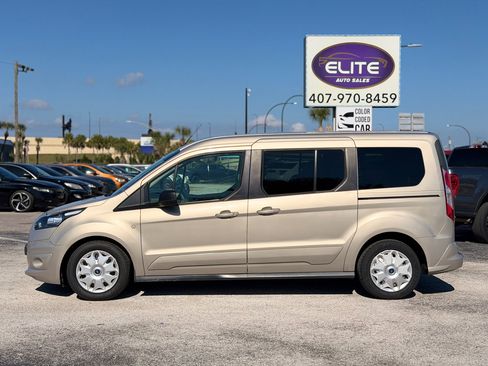 Used 2014 Ford Transit Connect XLT image 2