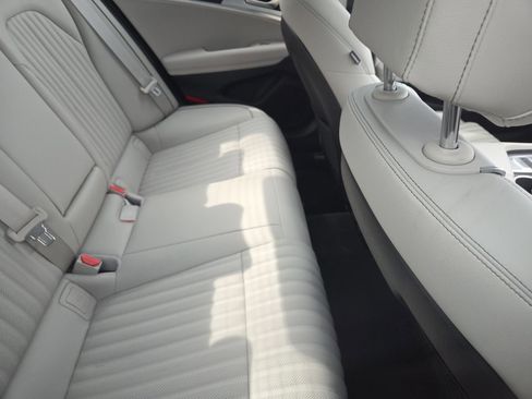 Used 2023 Genesis G70 2.0T w/ Sport Prestige Package image 9