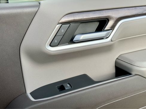 Used 2022 Chevrolet Silverado 1500 LTZ w/ LTZ Convenience Package II image 56