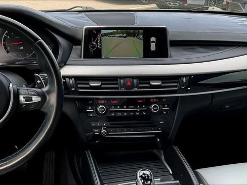 Used 2016 BMW X5 M image 6
