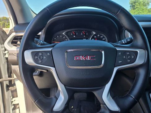 Used 2023 GMC Acadia SLT FWD image 22