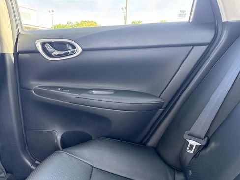 Used 2015 Nissan Sentra SR w/ SR Premium Package image 14