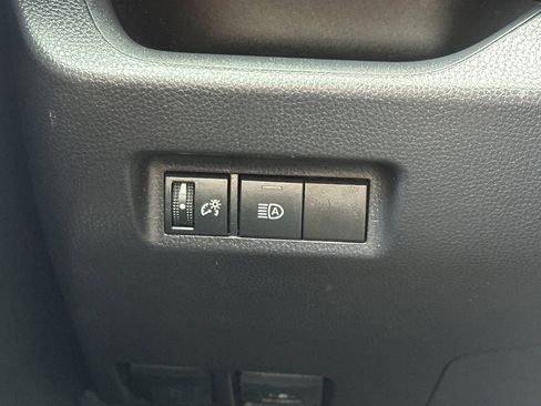 Used 2019 Toyota RAV4 XLE image 32