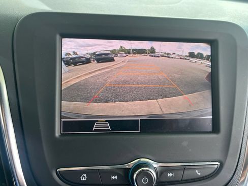 Used 2024 Chevrolet Equinox LT FWD image 13