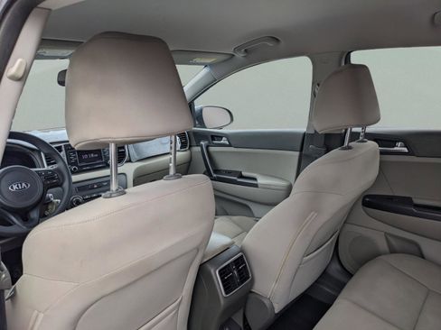 Used 2017 Kia Sportage LX FWD image 17