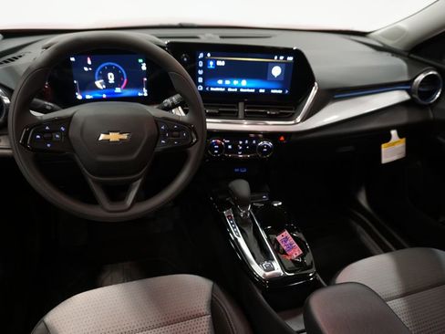 New 2026 Chevrolet Trax LT image 13
