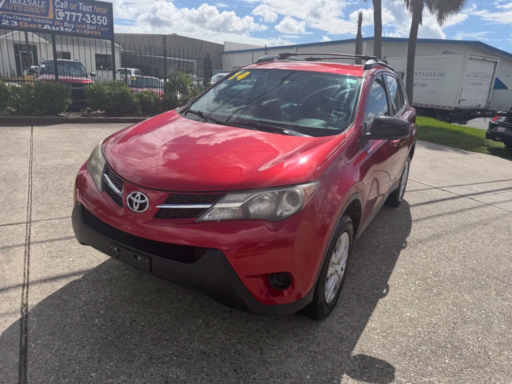 Used 2014 Toyota RAV4 LE FWD image 3