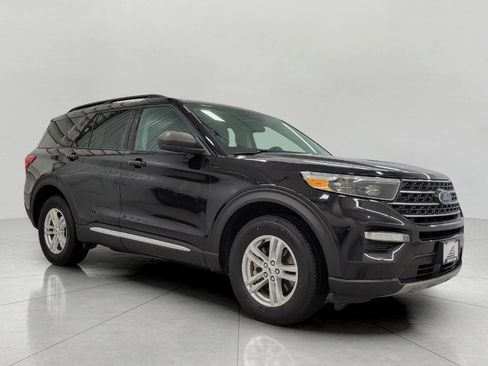 Used 2023 Ford Explorer XLT w/ Equipment Group 202A image 1