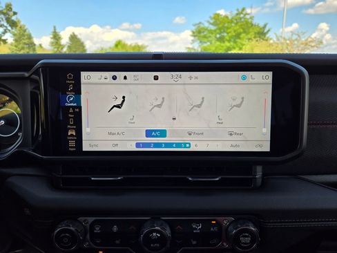 New 2024 Jeep Wrangler Unlimited Rubicon 392 image 21