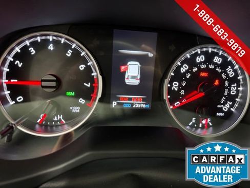 Used 2021 Toyota RAV4 XLE w/ Convenience Package image 3