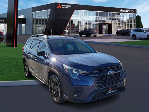 Used 2023 Subaru Ascent Onyx Edition image 4