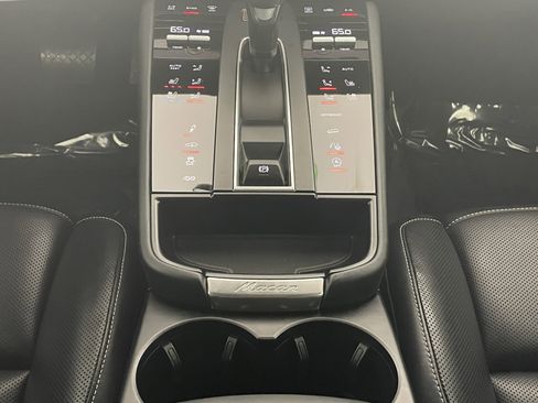 Certified 2024 Porsche Macan GTS AWD/4WD image 20