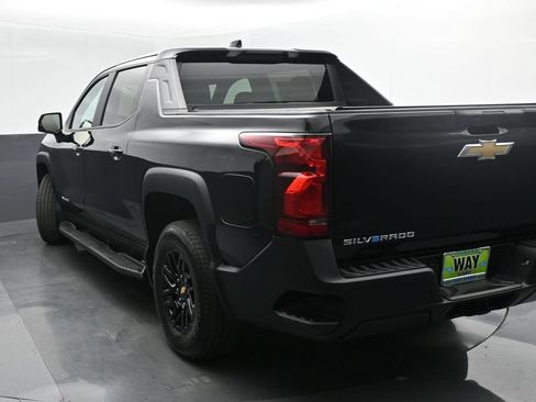 Used 2024 Chevrolet Silverado EV W/T AWD/4WD image 31