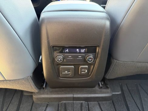 Used 2021 Buick Enclave Essence w/ Sound and Sites Package FWD image 28